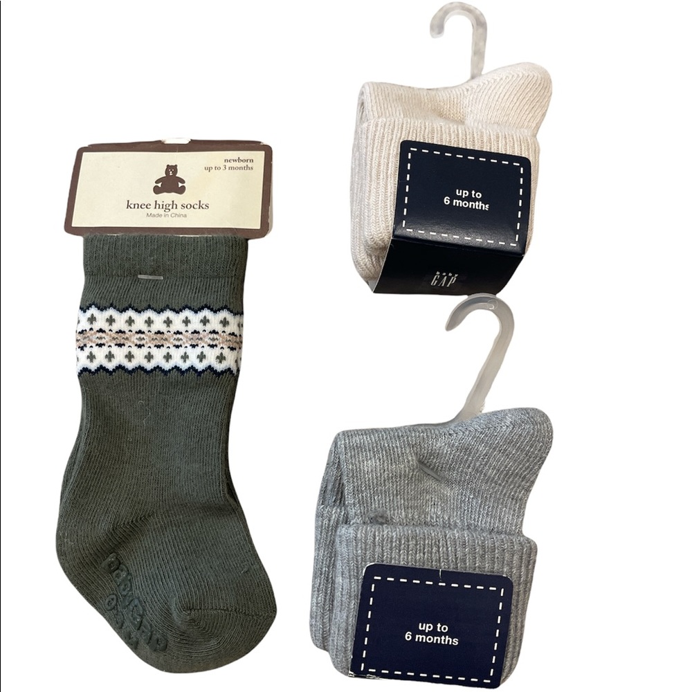 Baby Gap 0-3 months socks - lot of 3 pairs